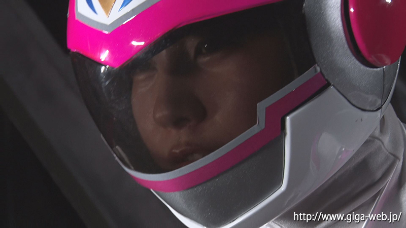 電影戦隊チャージマン 孤立！
罠にはまったチャージマーメイド