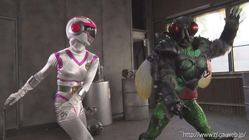 電影戦隊チャージマン 孤立！
罠にはまったチャージマーメイド
