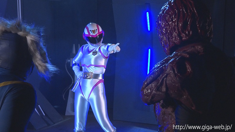 戦闘ヒロイン孤立無援チャージマーメイド ～恥辱の貞操帯～
