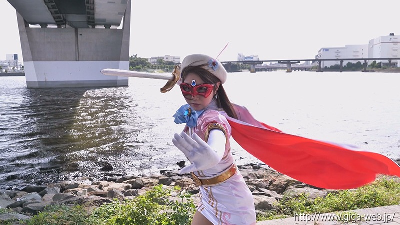 美少女仮面オーロラ 狙われた敏感すぎた美乳 市川愛茉
