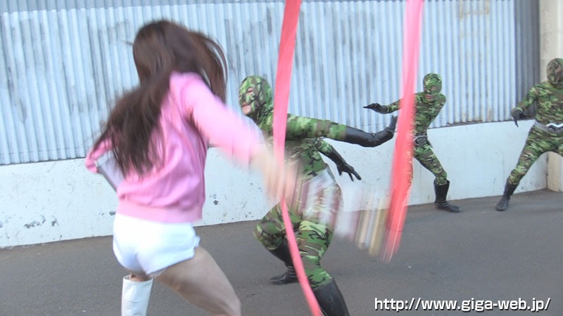 超戦隊シールドファイブ 桃乃美香