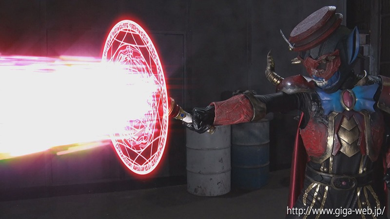 ヒロインハンター開発計画 美少女仮面オーロラ 聖なる戦士から生まれた悪魔、恐怖のオーロラハンター誕生！
