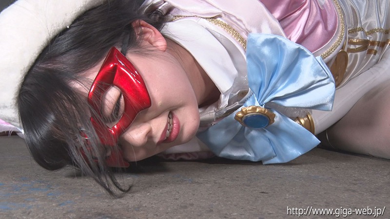 ヒロインハンター開発計画 美少女仮面オーロラ 聖なる戦士から生まれた悪魔、恐怖のオーロラハンター誕生！
