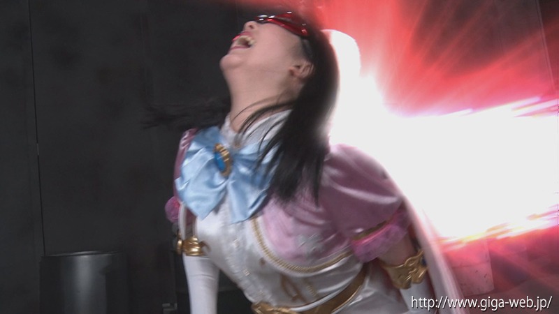 ヒロインハンター開発計画 美少女仮面オーロラ 聖なる戦士から生まれた悪魔、恐怖のオーロラハンター誕生！
