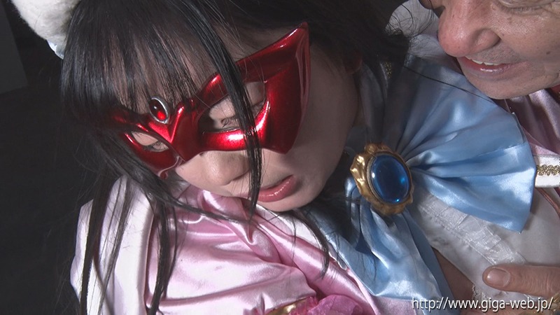 ヒロインハンター開発計画 美少女仮面オーロラ 聖なる戦士から生まれた悪魔、恐怖のオーロラハンター誕生！
