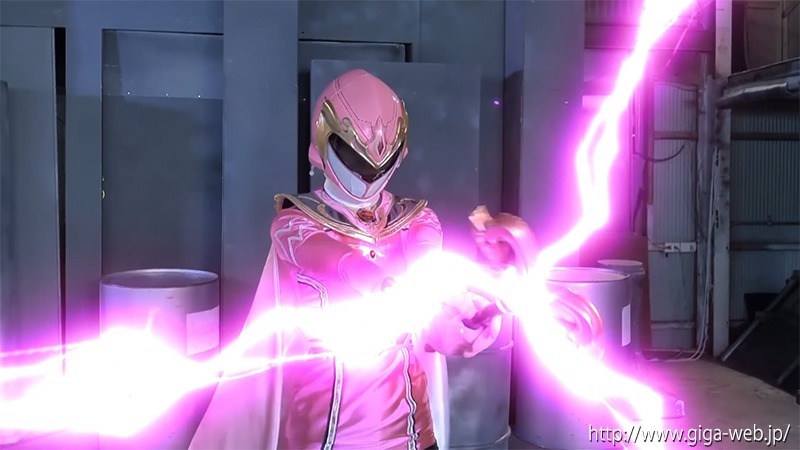 ピンク命乞い わからせ
