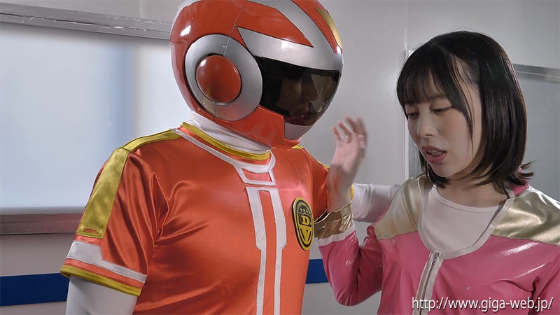 ピンク命乞い わからせ
