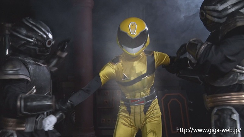 狙われたスーパーヒロイン ～シェリフイエロー、果たせなかった敵討ち～
